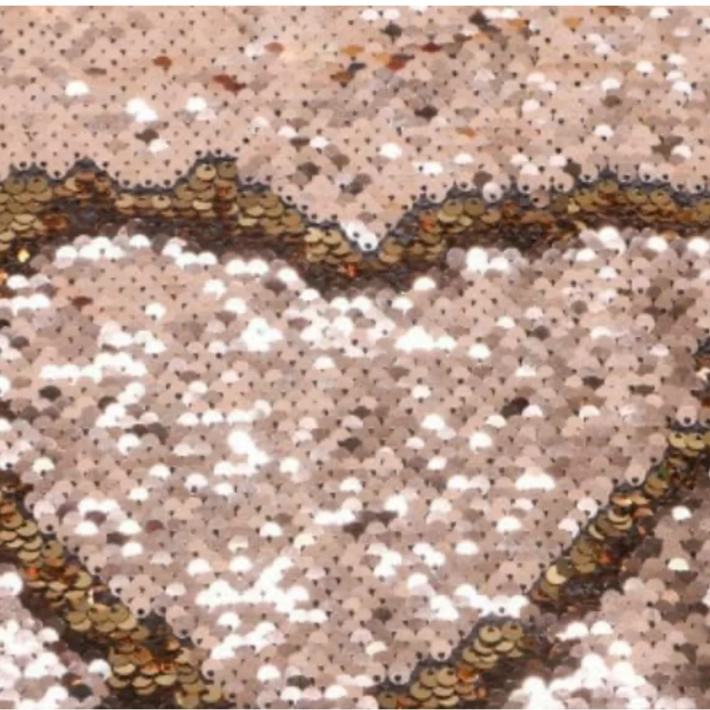 NWT‎ .5 Yard Gold/Champagne Reversible Sequin Fabric